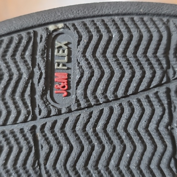 Johnston & Murphy Fowler Kiltie Tassel Loafer - Picture 12 of 13